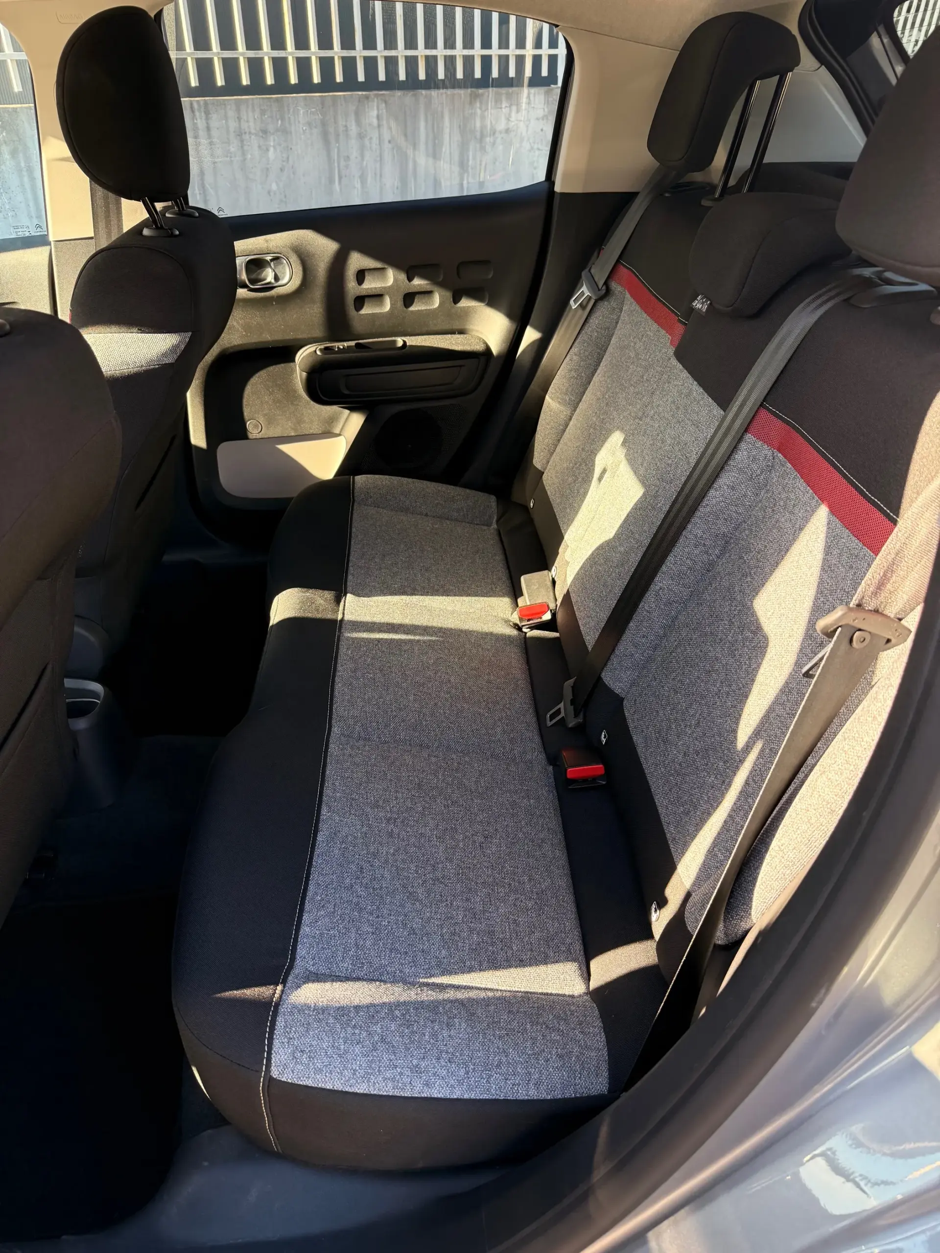 Citroën C3 1.2 PureTech C-Series 18