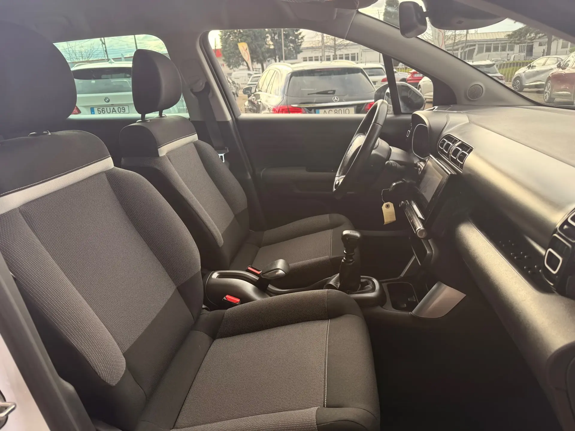 Citroën C3 Aircross 1.2 PureTech Shine 13