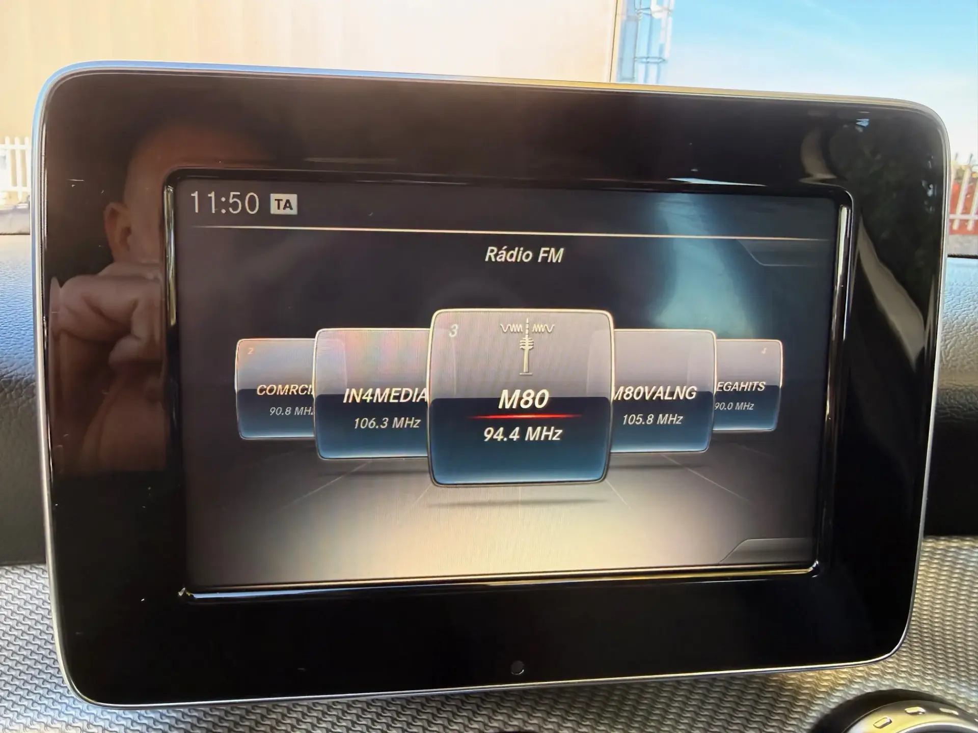 Mercedes-Benz GLA 180 d SENSATION 23