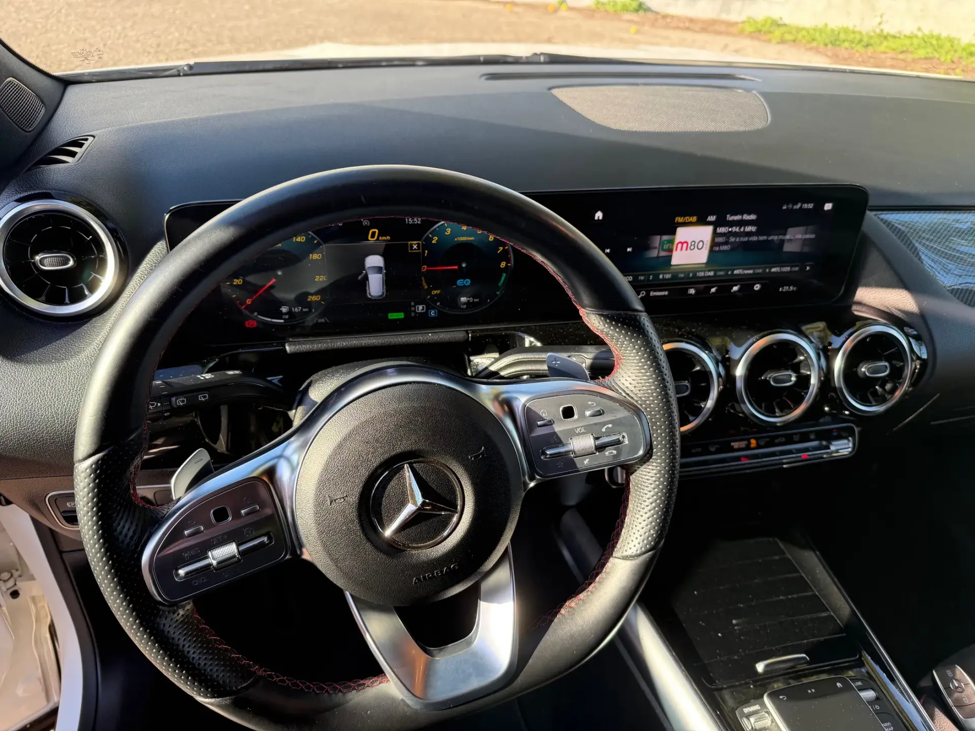 Mercedes-Benz GLA 250 e AMG Line 14