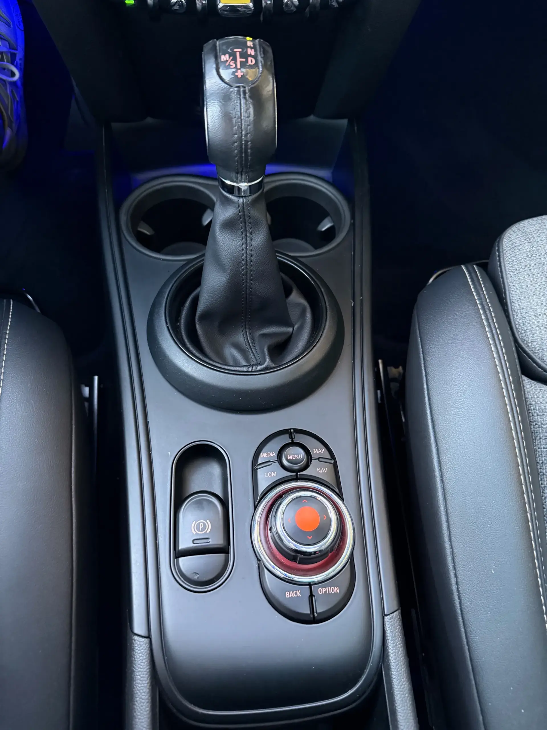 MINI Countryman COOPER SE ALL4 AUTO TECTO 21