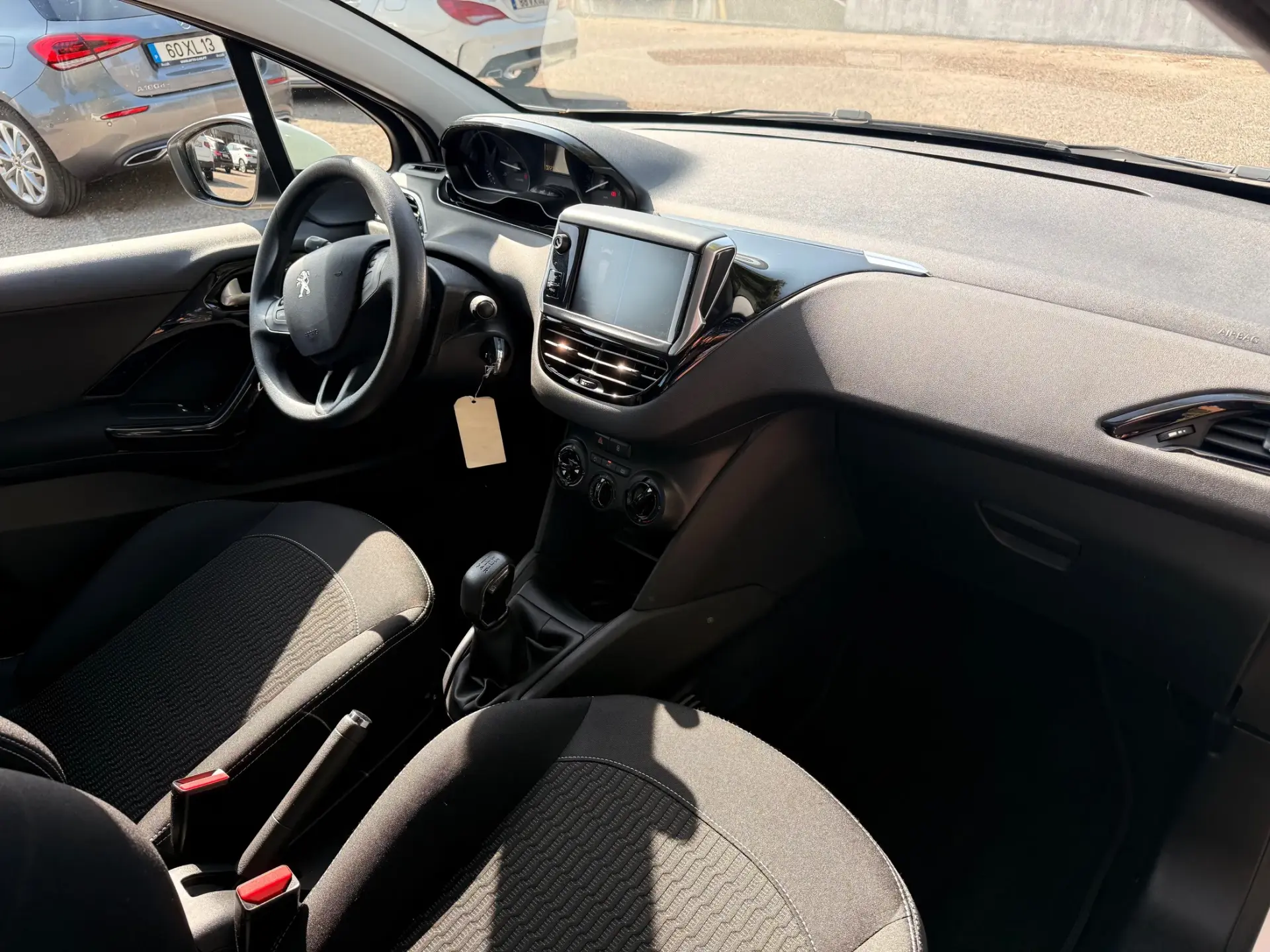 Peugeot 208 1.2 PureTech Access 11