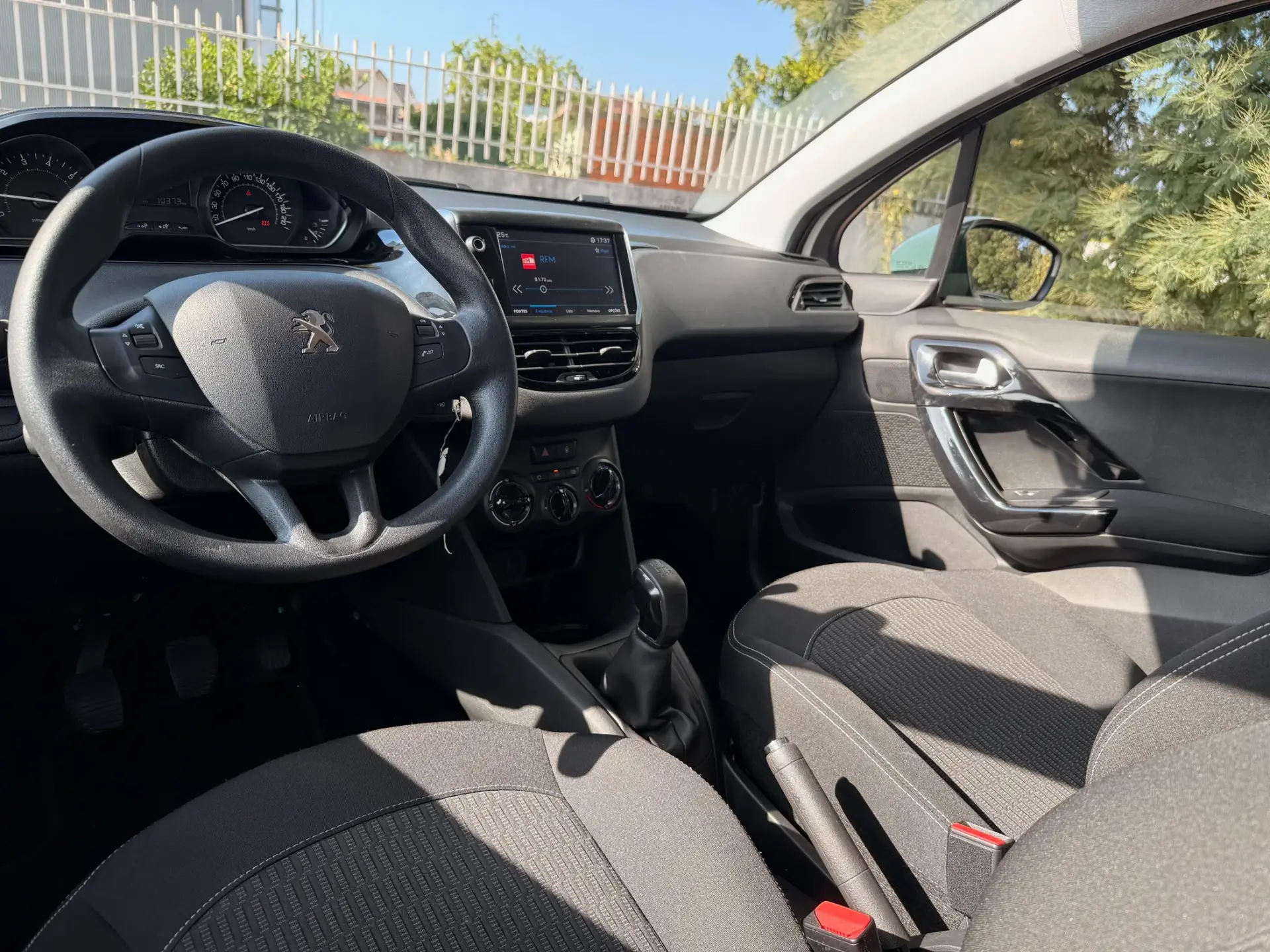 Peugeot 208 1.2 PureTech Access 21