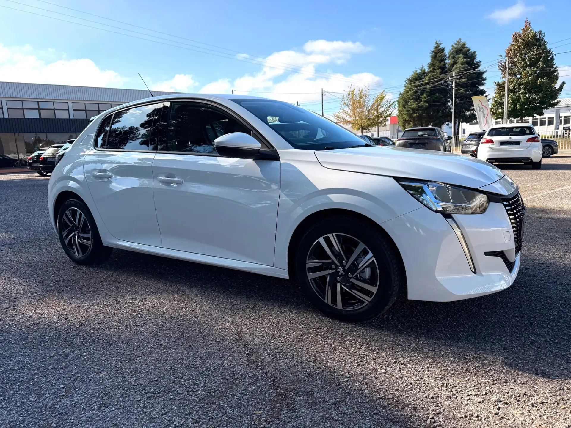 Peugeot 208 1.2 PureTech Allure Pack 6