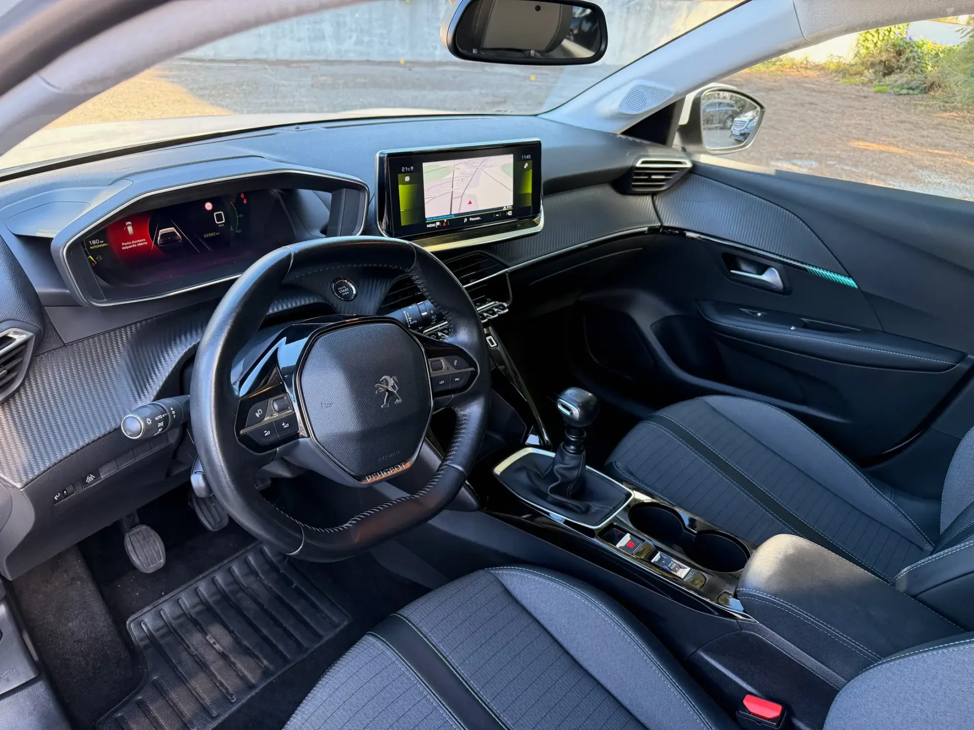 Peugeot 208 1.2 PureTech Allure Pack 15