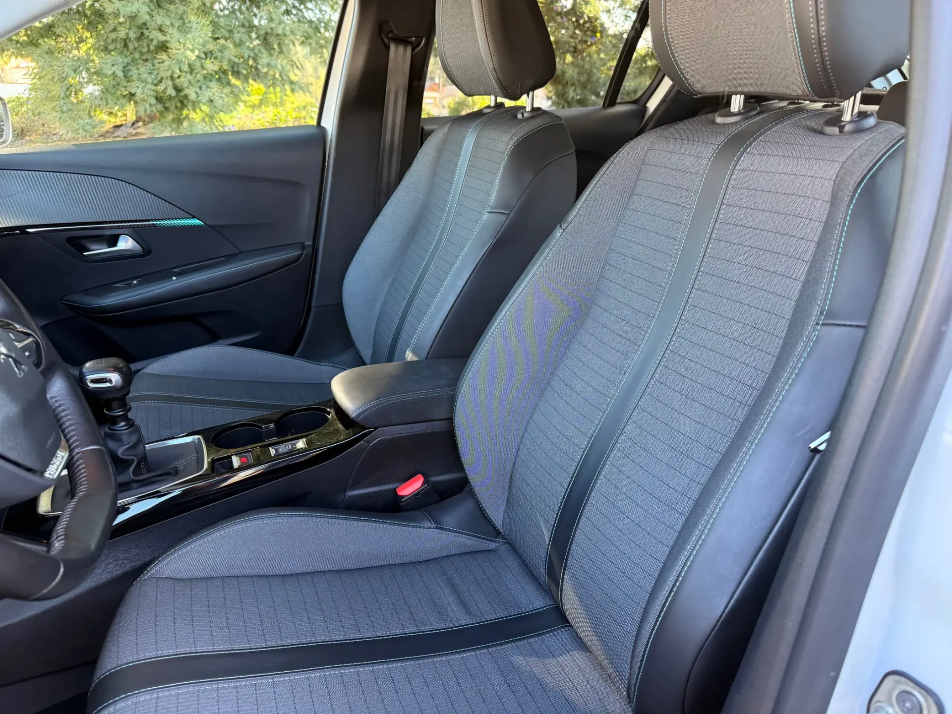 Peugeot 208 1.2 PureTech Allure Pack 16