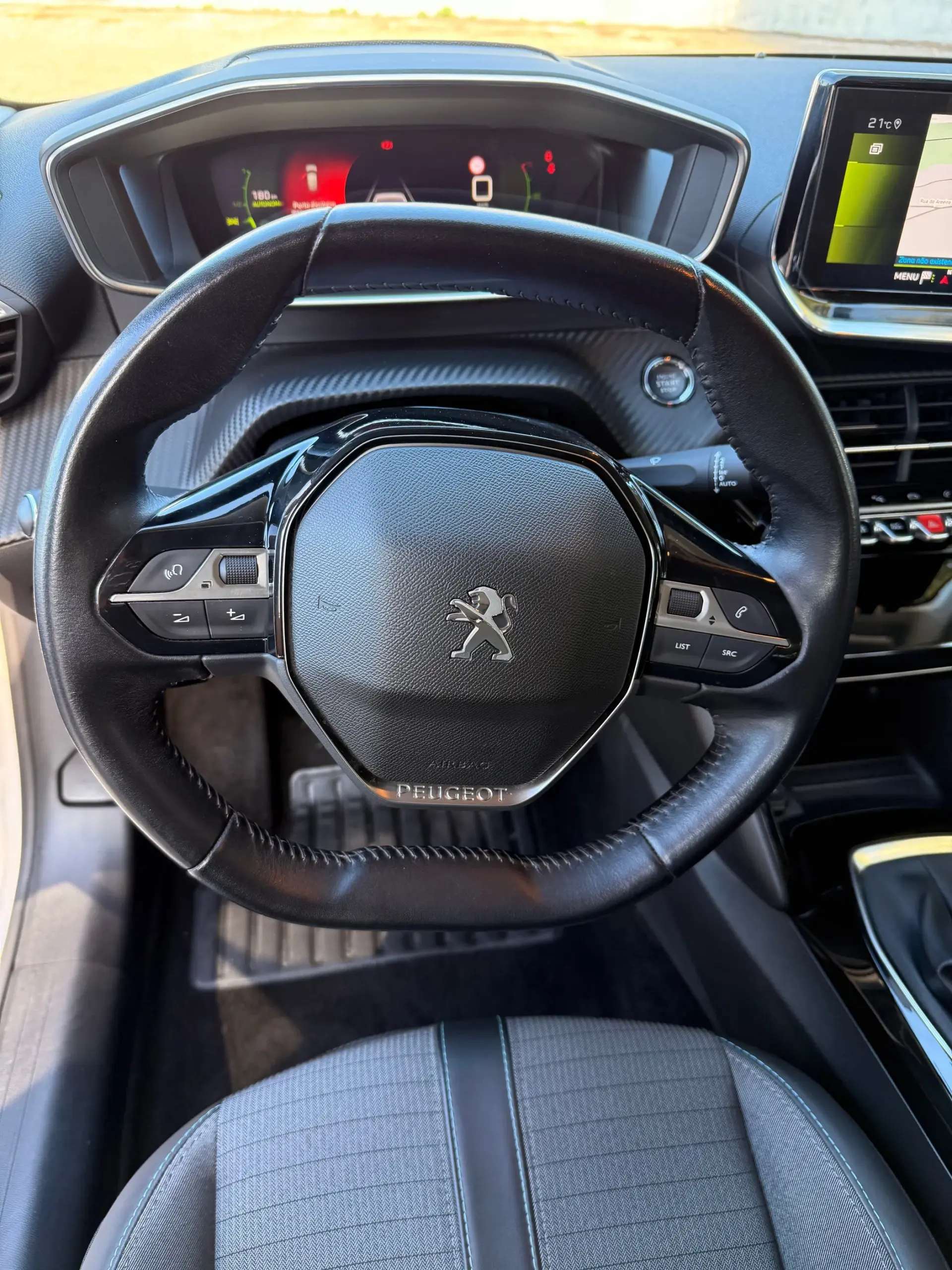 Peugeot 208 1.2 PureTech Allure Pack 17