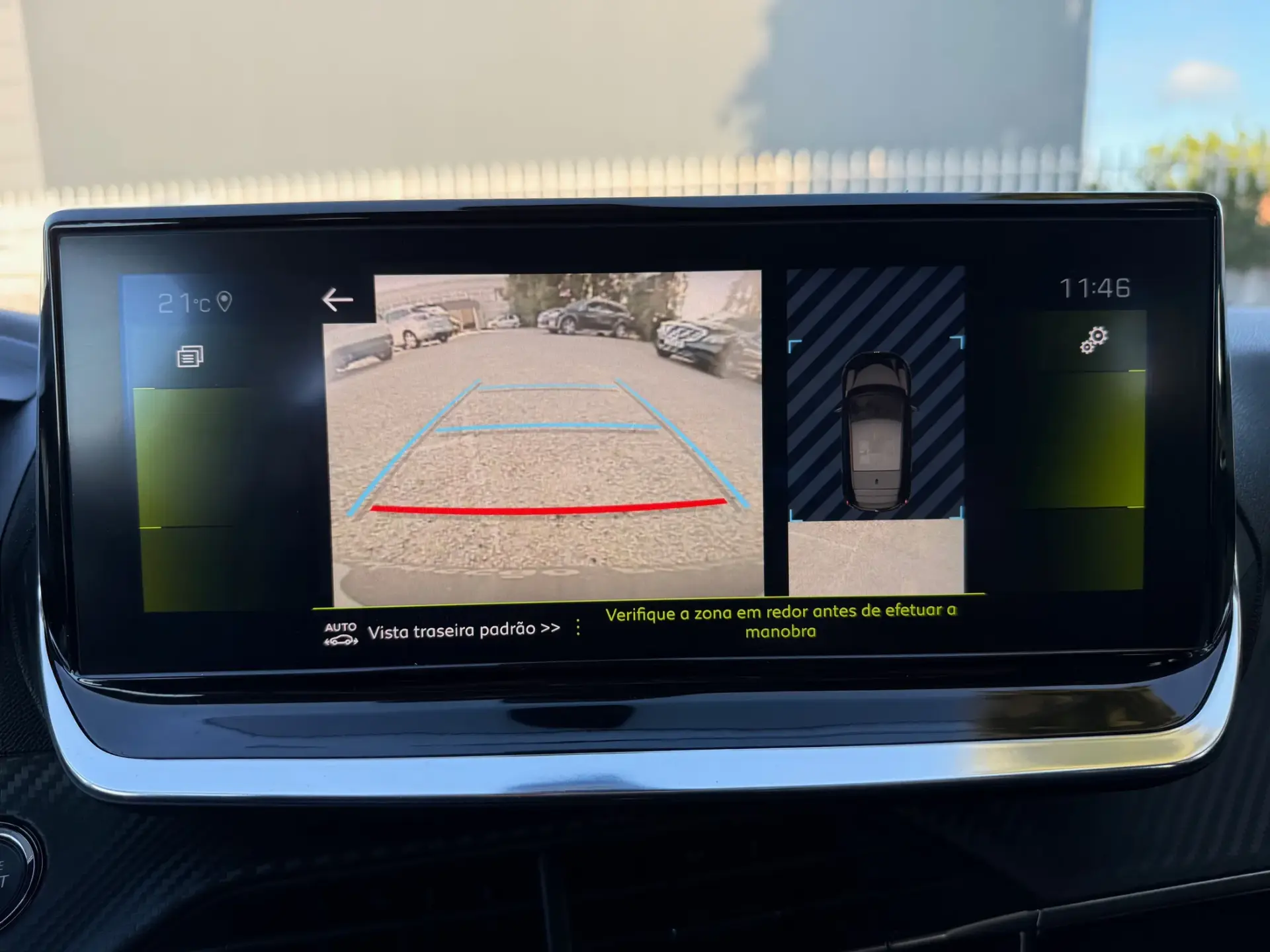 Peugeot 208 1.2 PureTech Allure Pack 21