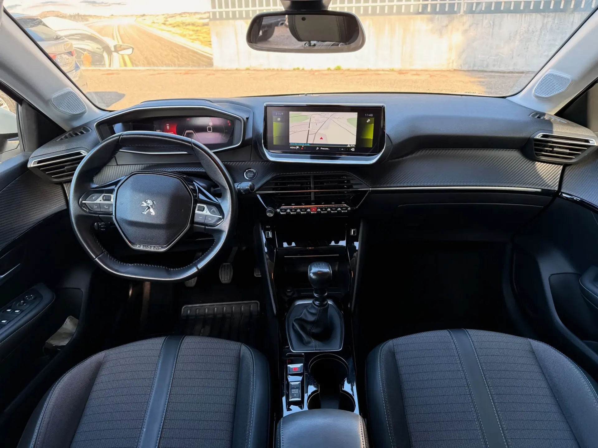 Peugeot 208 1.2 PureTech Allure Pack 24