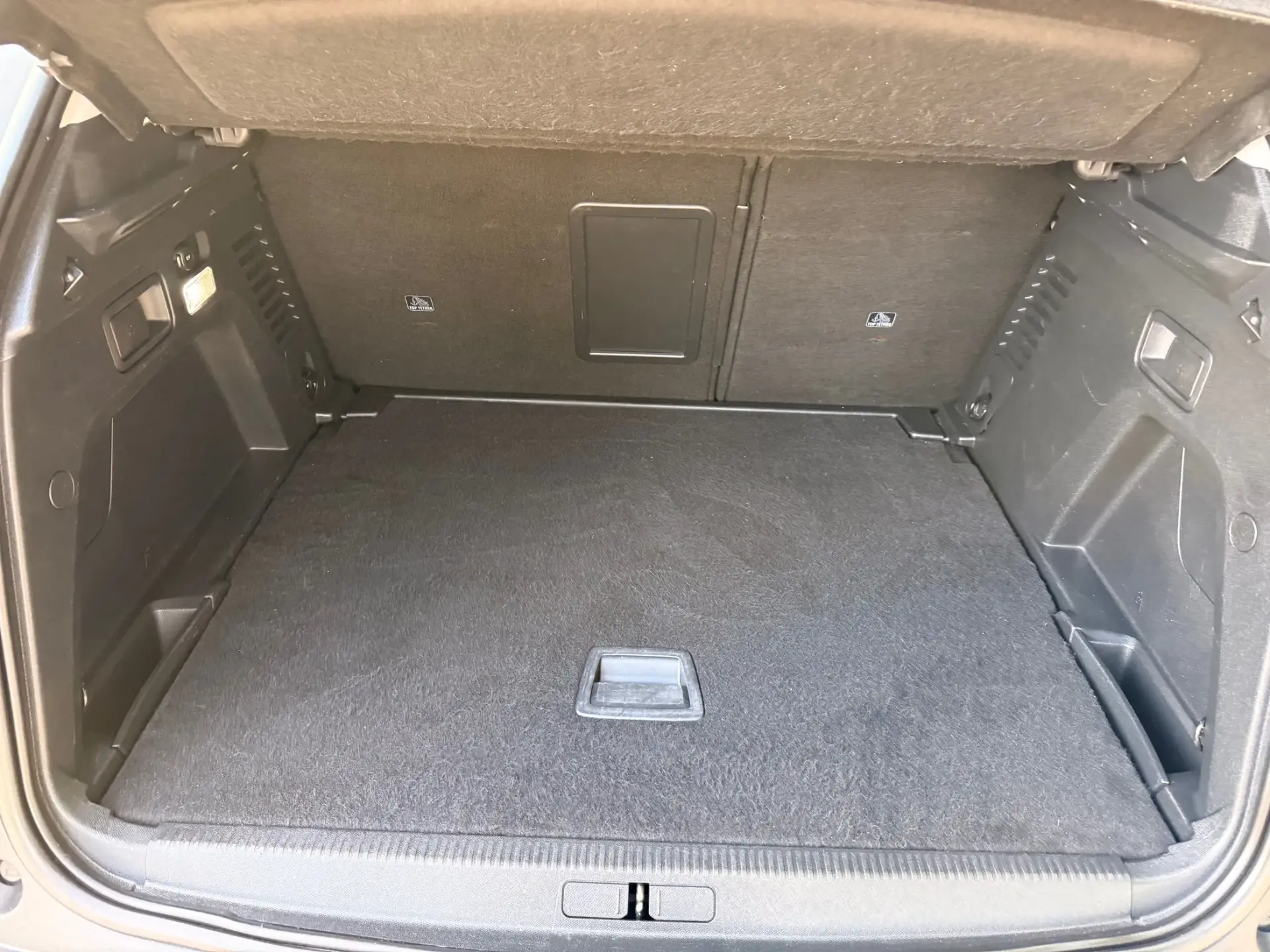 Peugeot 3008 1.6 BlueHDi Allure EAT6 31