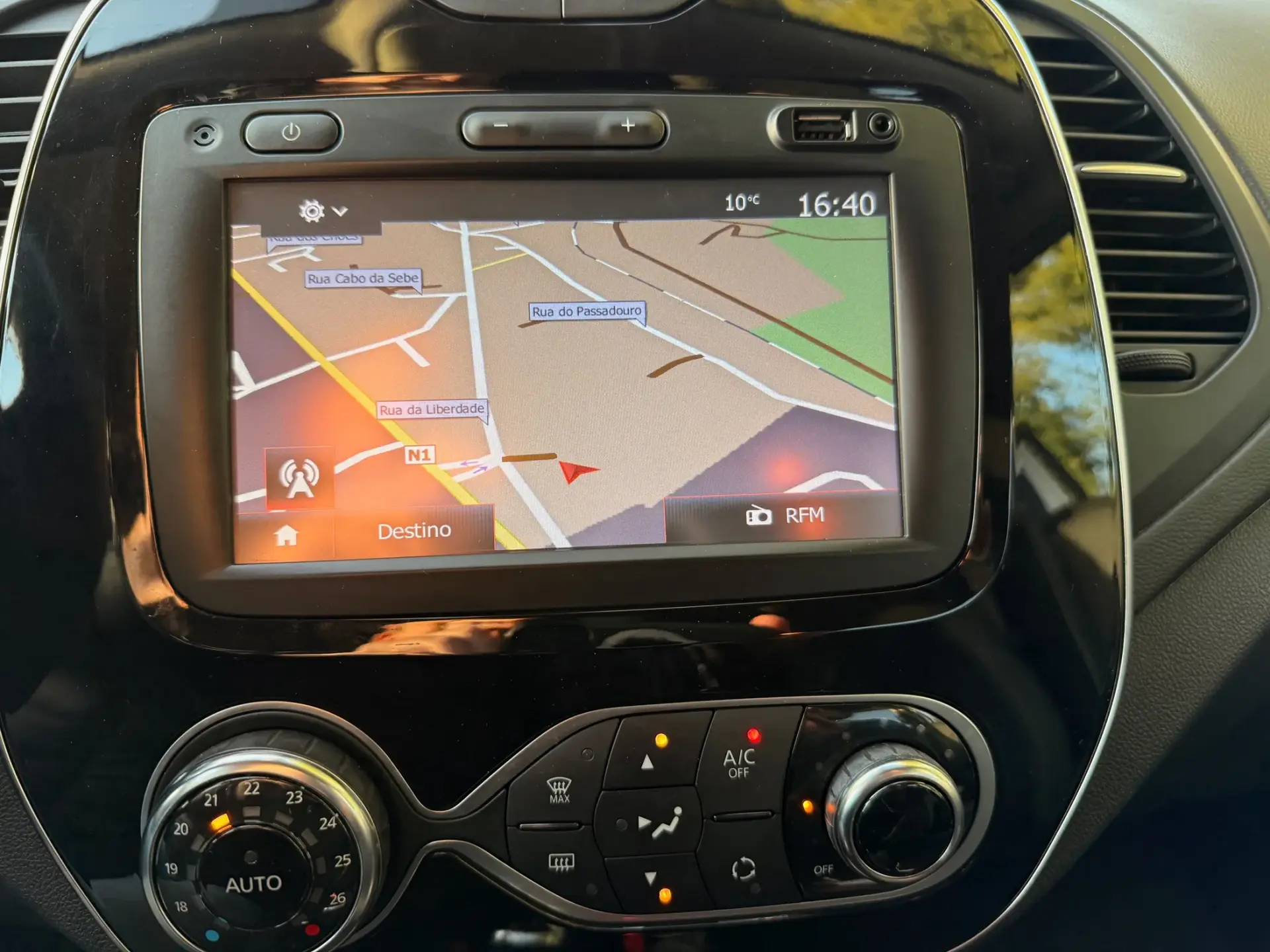 Renault Captur 1.5 dci ELYSEÉ 17