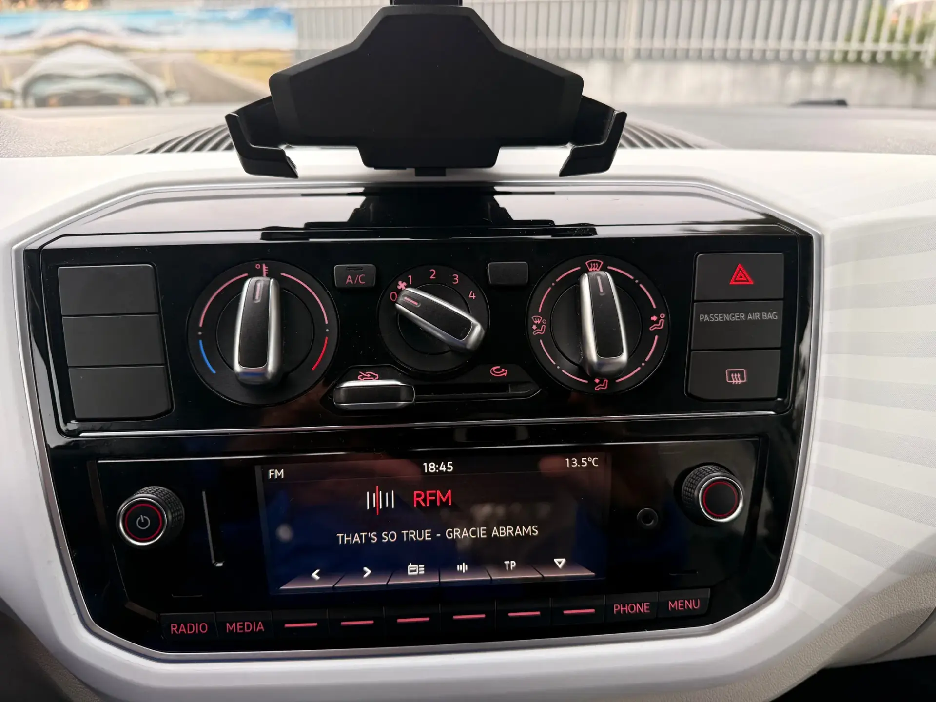 Volkswagen Up! 1.0 Move Up! Beats 19