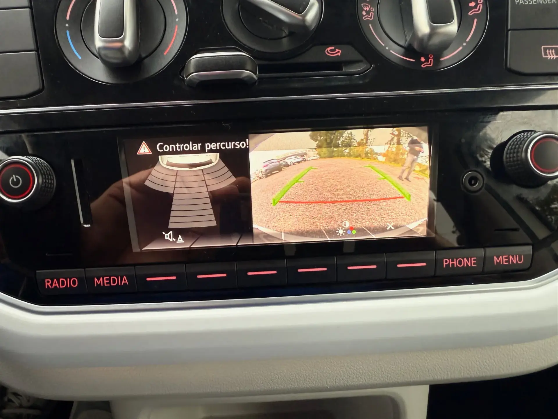 Volkswagen Up! 1.0 Move Up! Beats 20