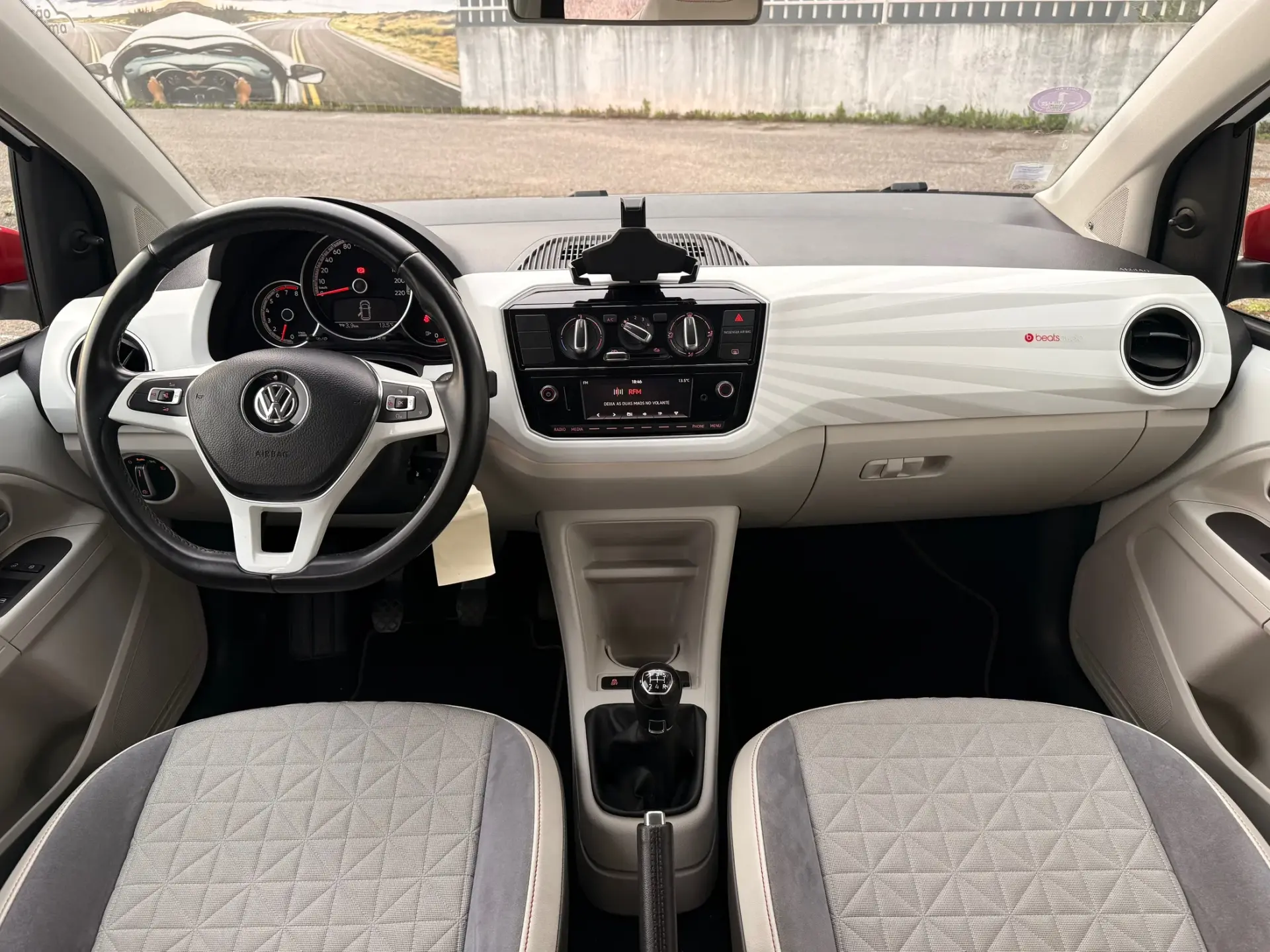 Volkswagen Up! 1.0 Move Up! Beats 21