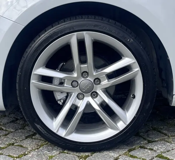 Audi A1 1.6 TDI S-line 20