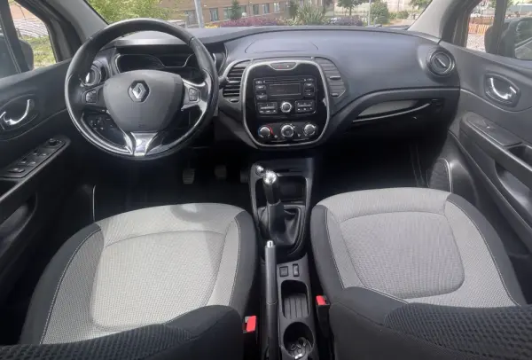 Renault Captur 0.9 TCe 9