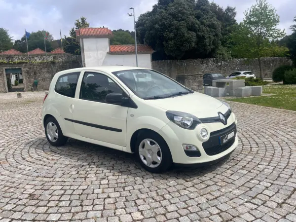 Renault Twingo Outro 7