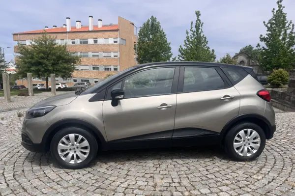 Renault Captur 0.9 TCe 4