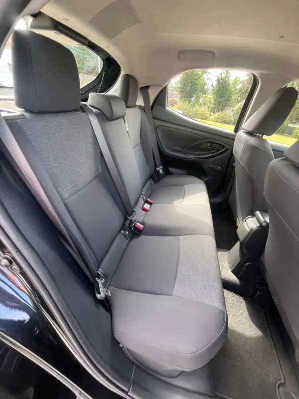 Toyota Yaris 1.5 HDF Comfort 12