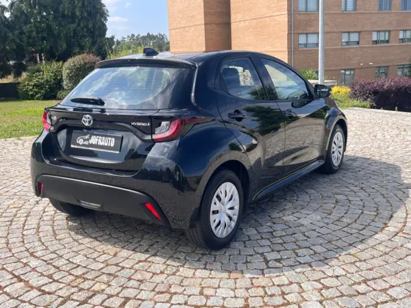 Toyota Yaris 1.5 HDF Comfort 5