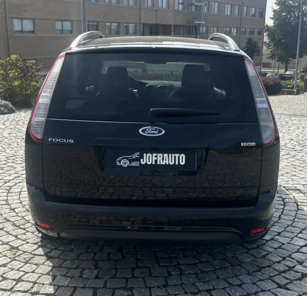 Ford Focus 1.6 TDCi Titanium 10