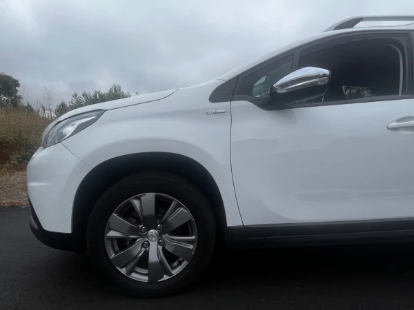 Peugeot 2008 1.2 Style 16