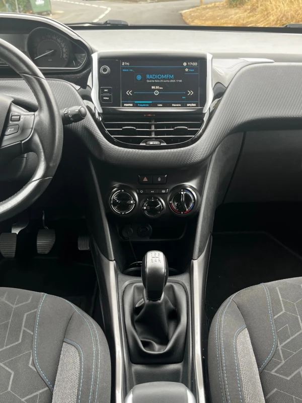 Peugeot 2008 1.2 Style 15