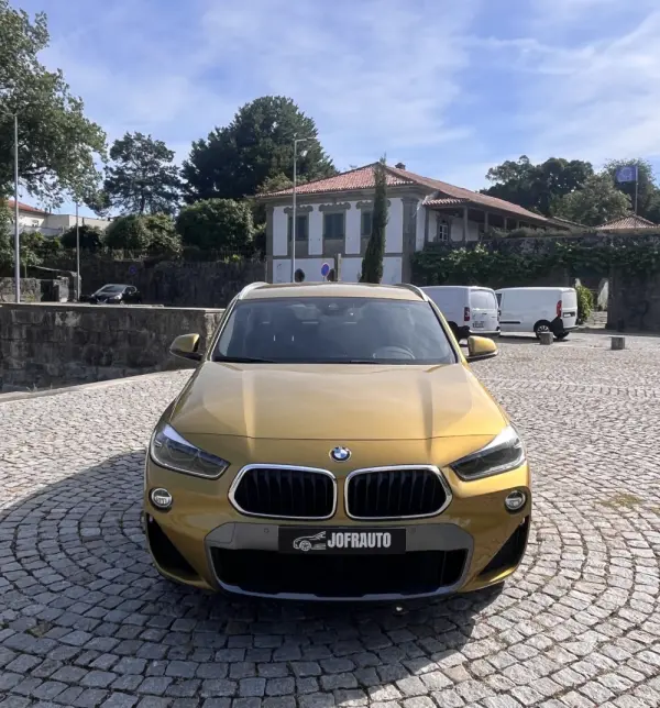 BMW X2 sDrive 18i Pack M 8