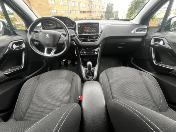 Peugeot 208 1.2 Puretech Allure 14