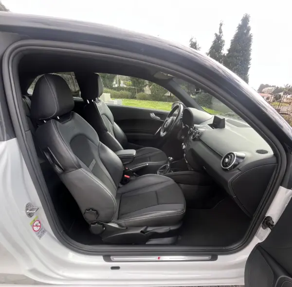 Audi A1 1.6 TDI S-line 12