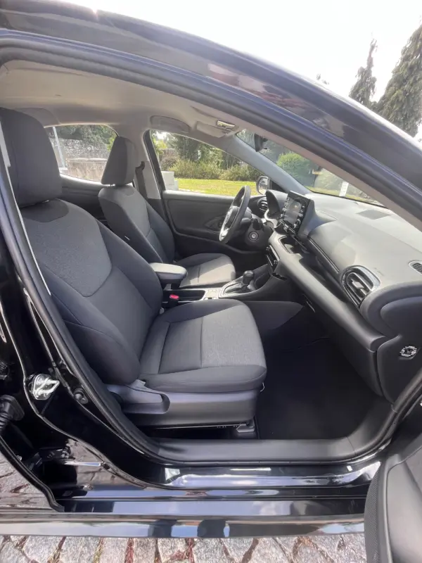 Toyota Yaris 1.5 HDF Comfort 11