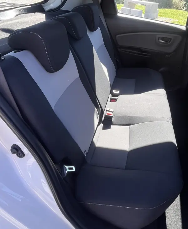 Toyota Yaris 1.0 VVT-i Connect 15