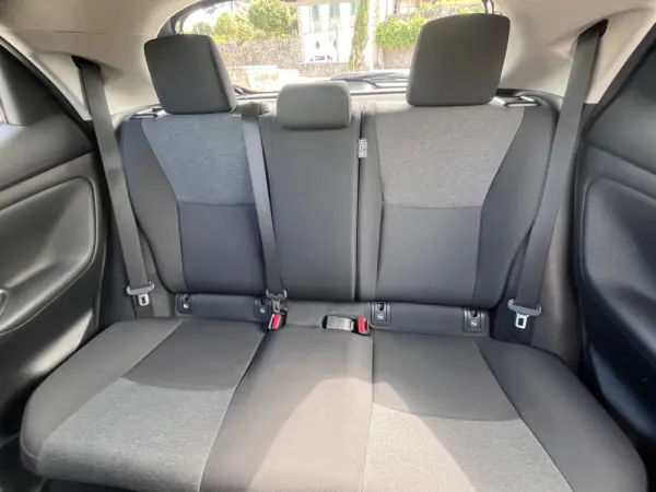 Toyota Yaris 1.5 HDF Comfort 13
