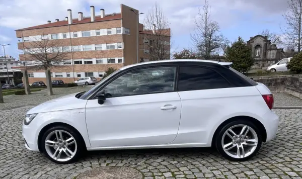 Audi A1 1.6 TDI S-line 4
