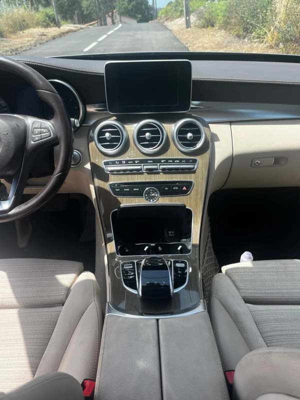 Mercedes-Benz C 300 BLUETEC HYBRID 17