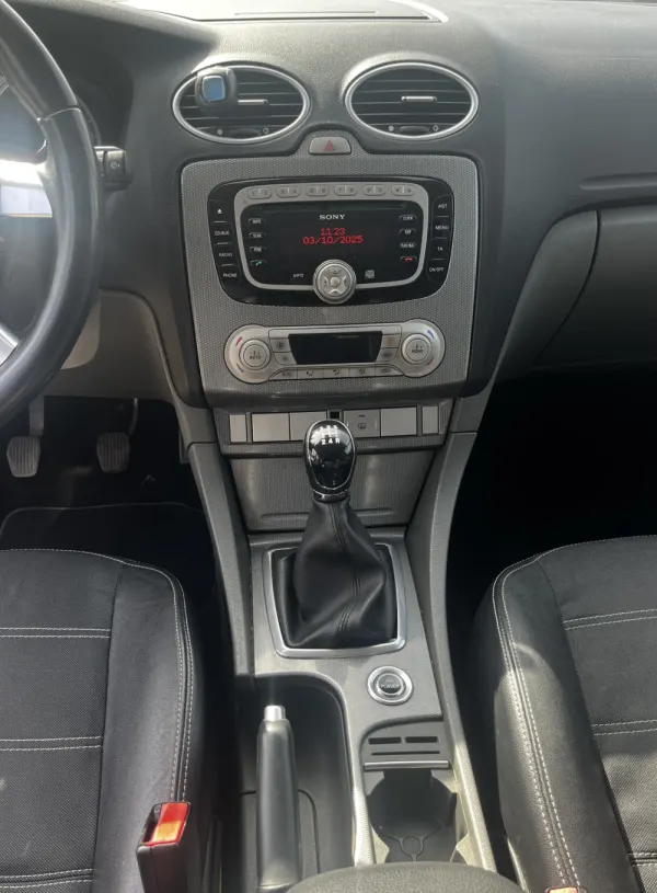 Ford Focus 1.6 TDCi Titanium 12
