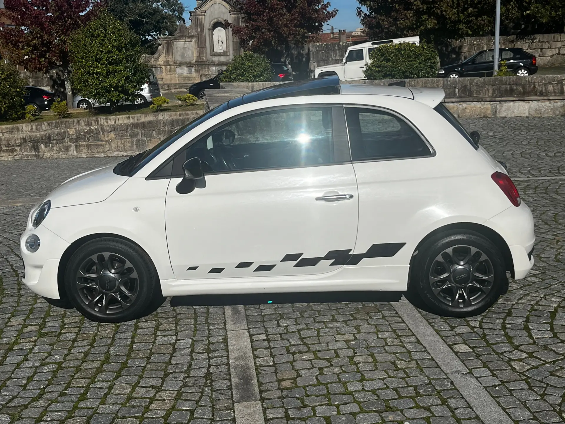 Fiat 500 1.0 Hybrid Sport Connect 8