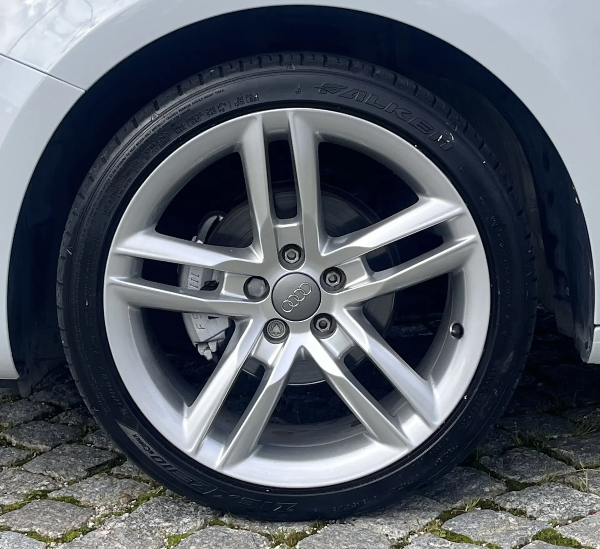 Audi A1 1.6 TDI S-line 20