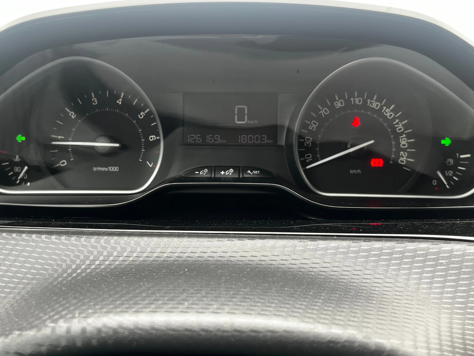 Peugeot 2008 1.2 Style 13
