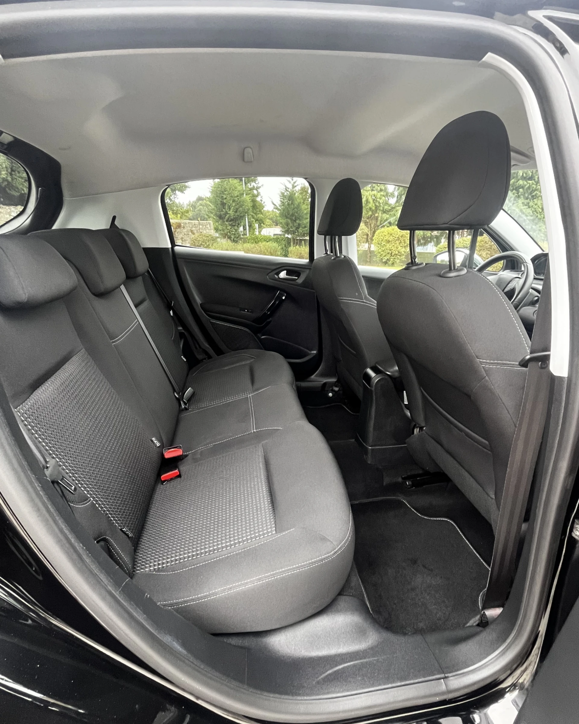 Peugeot 208 1.2 Puretech Allure 11