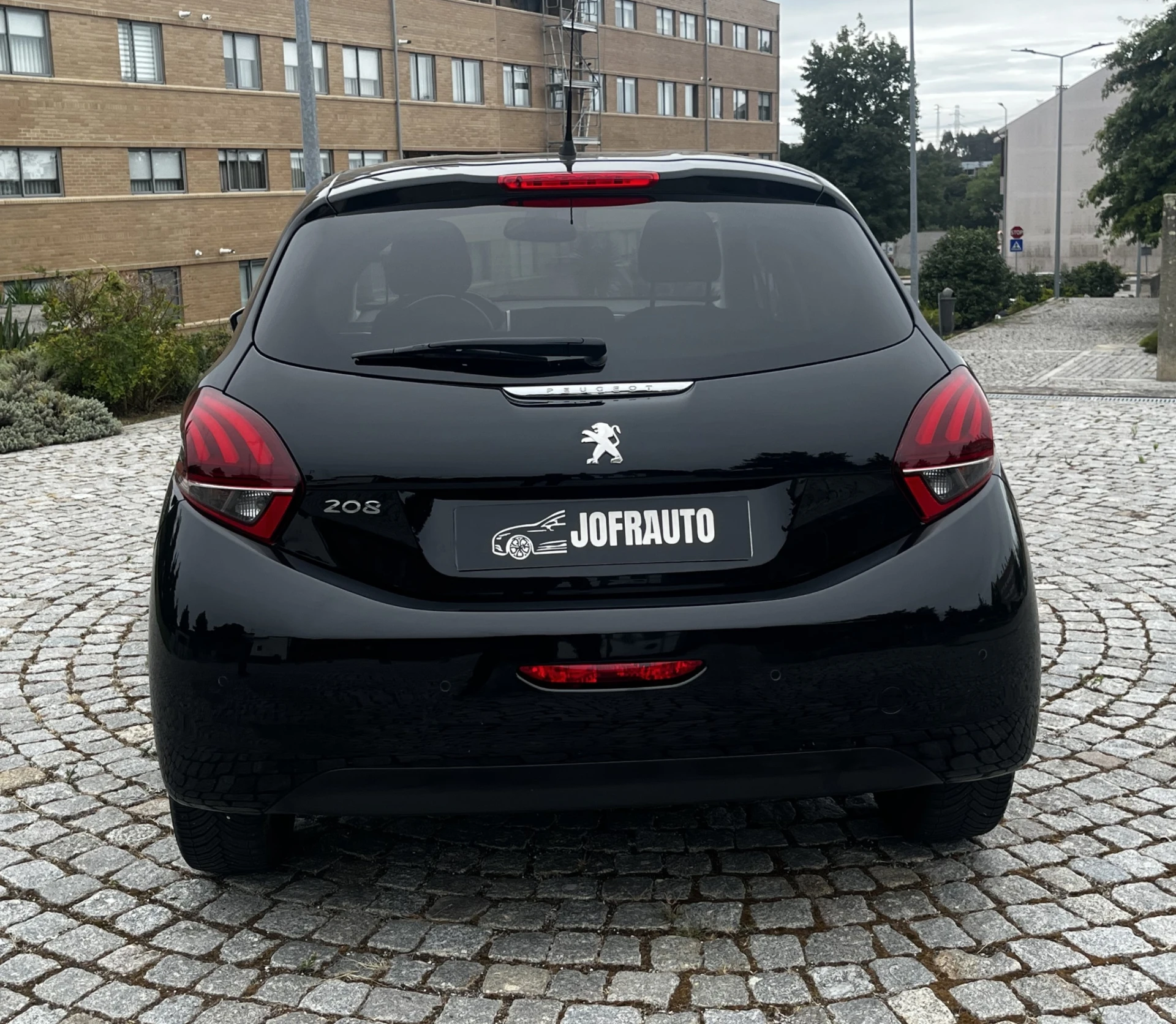 Peugeot 208 1.2 Puretech Allure 5