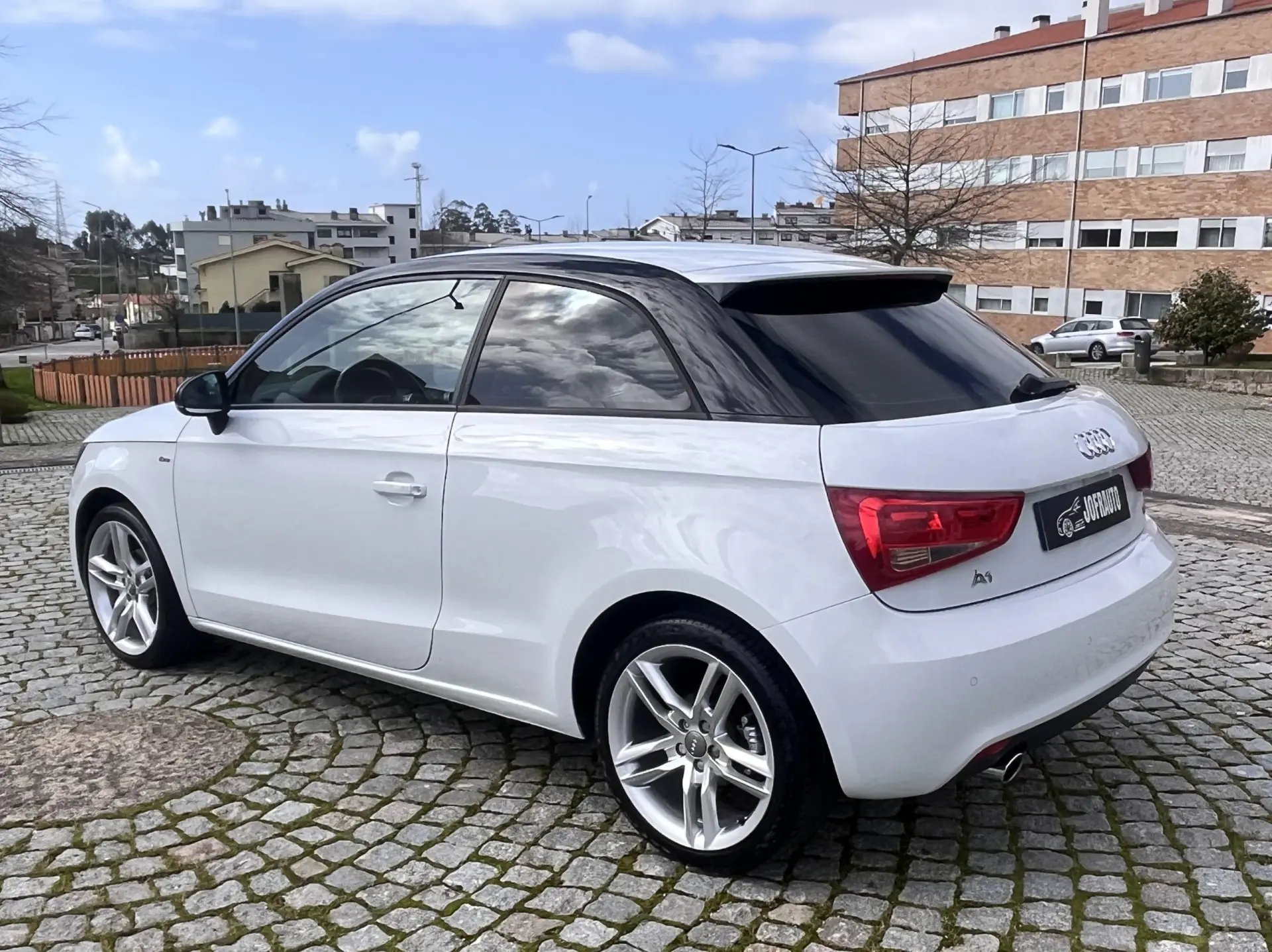 Audi A1 1.6 TDI S-line 5