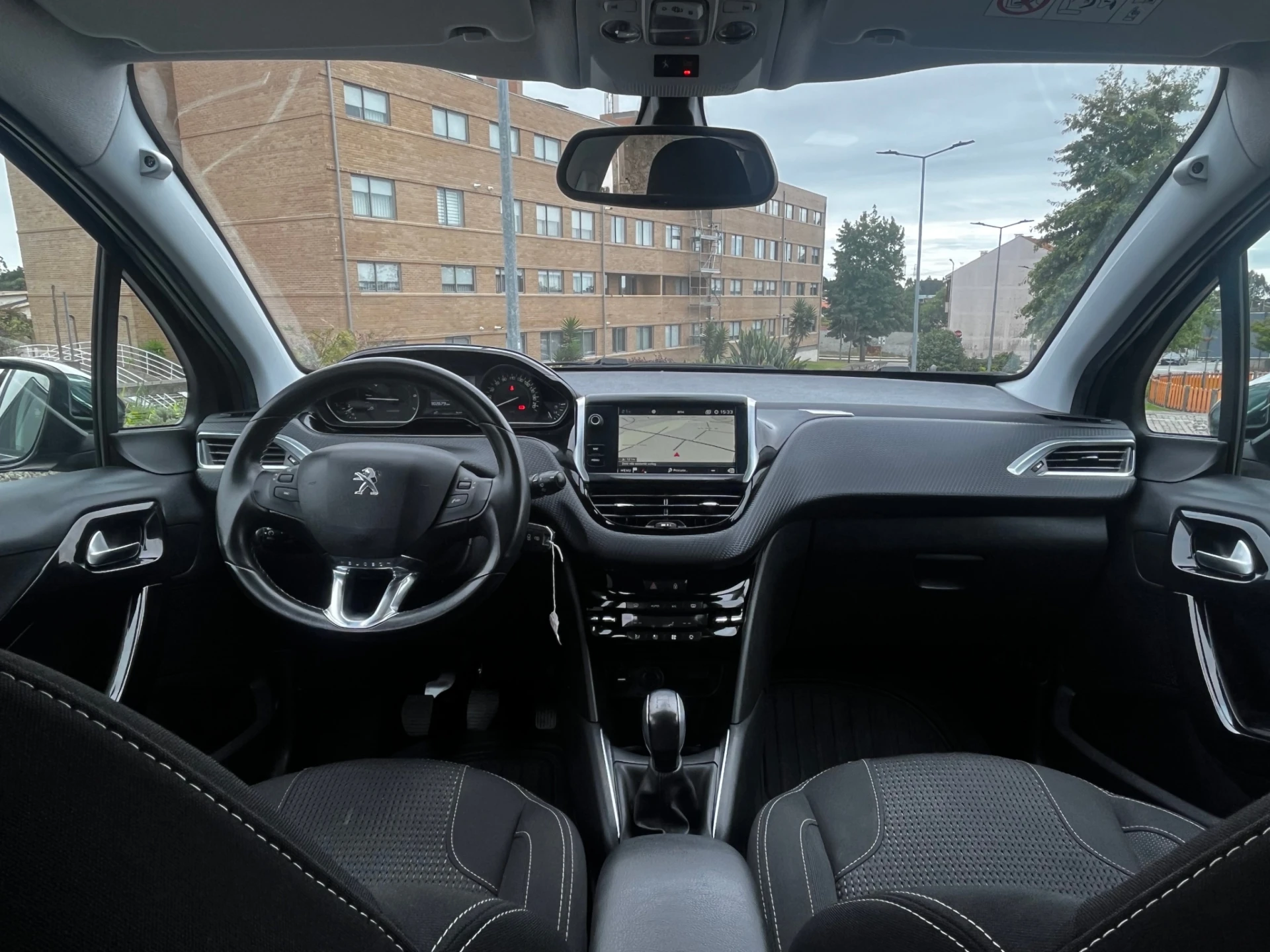 Peugeot 208 1.2 Puretech Allure 15