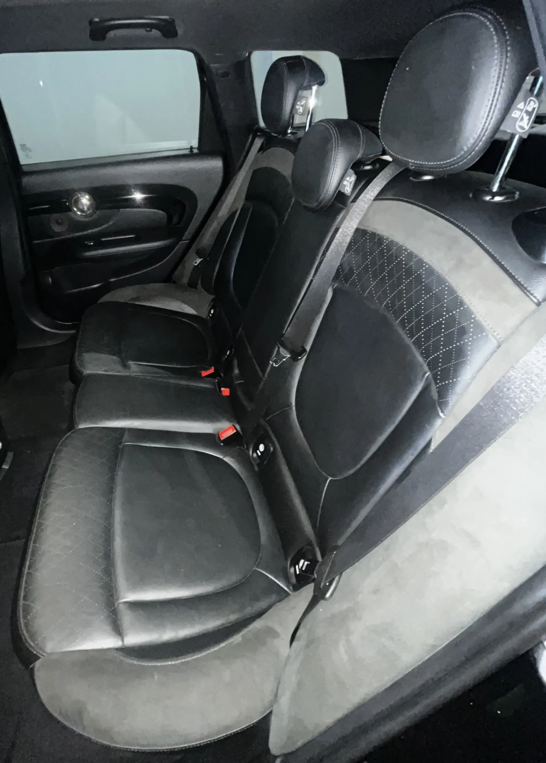 MINI Clubman Cooper D Classic Auto 13