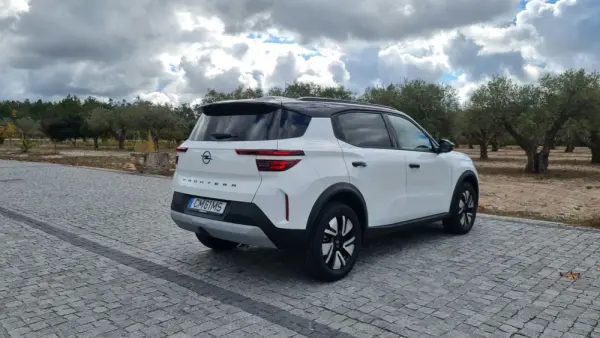 Opel Frontera 1.2 Hybrid GS eDCT 5