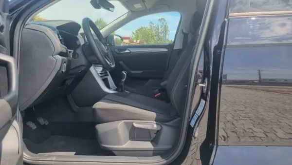 Volkswagen T-Roc 1.0 TSI Urban 21