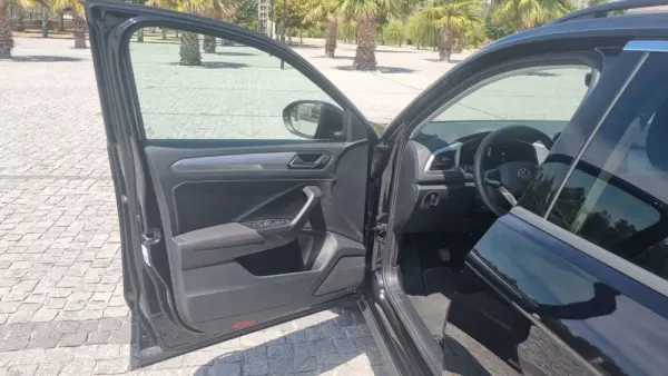 Volkswagen T-Roc 1.0 TSI Urban 18