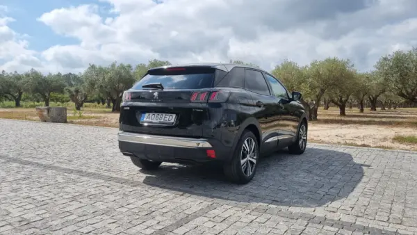 Peugeot 3008 1.6 Hybrid Allure e-EAT8 5