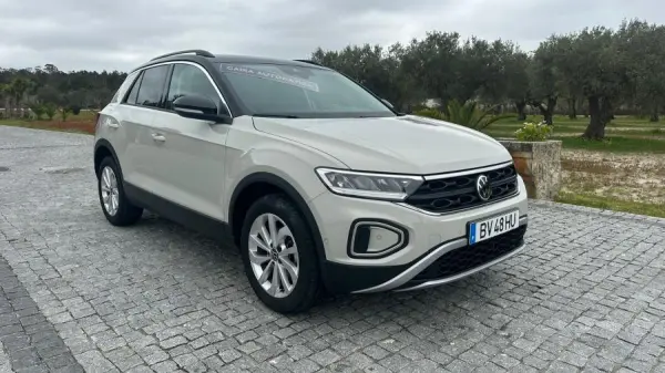 Volkswagen T-Roc 1.5 TSI Urban DSG 3