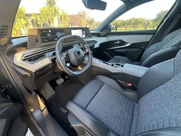 Peugeot 3008 1.2 Hybrid Allure Pack e-DCS6 10